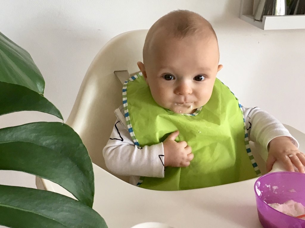 The beginners guide to starting solids with your baby
